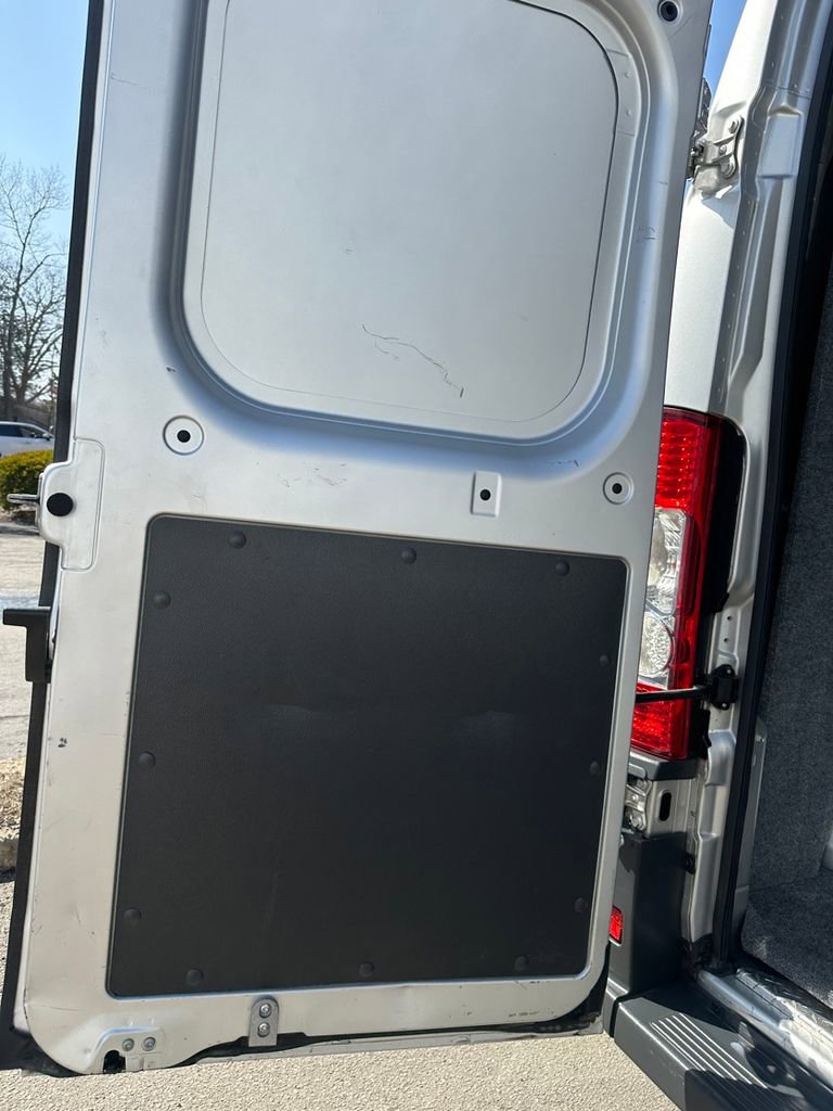 Used 2017 RAM ProMaster 1500 w/ Interior Convenience Group image 21