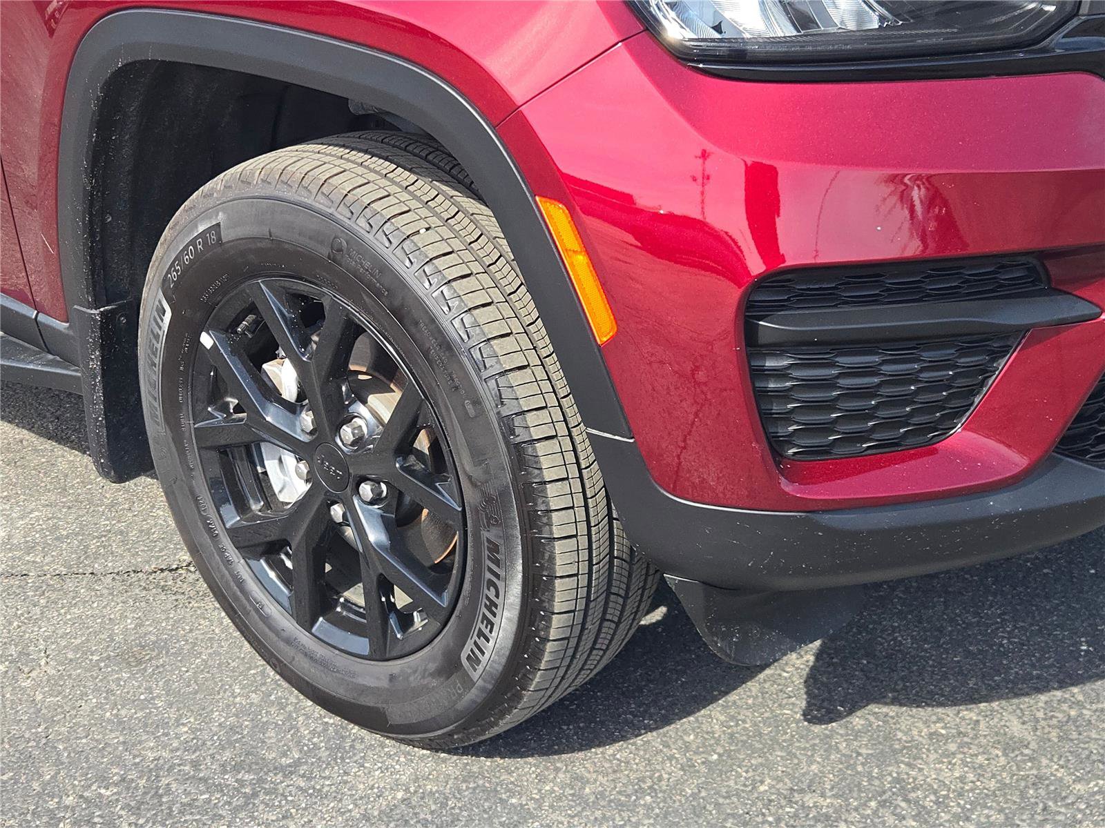 Certified 2024 Jeep Grand Cherokee Altitude image 4