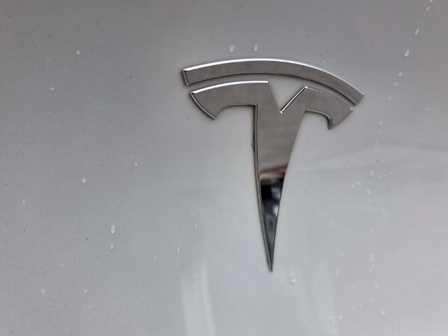 Used 2023 Tesla Model Y Long Range AWD/4WD image 19