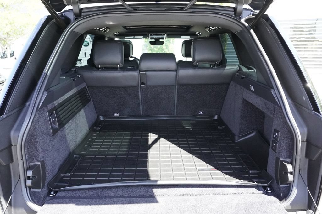 Used 2022 Land Rover Range Rover P525 Westminster Edition AWD/4WD image 31