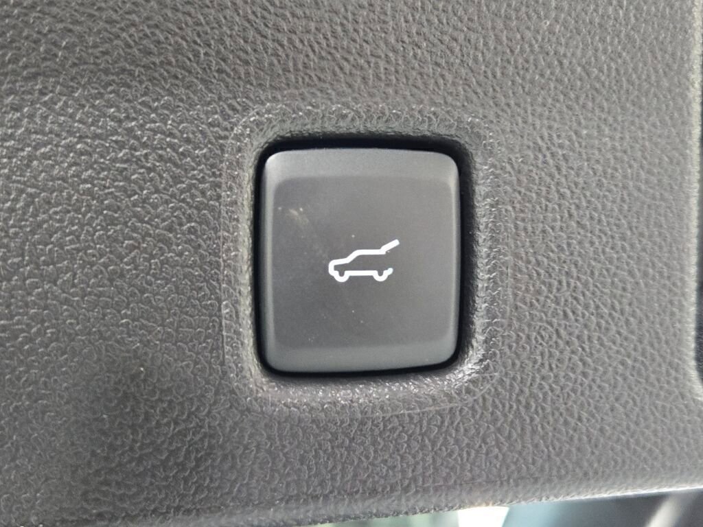 New 2025 Ford Escape SE image 21