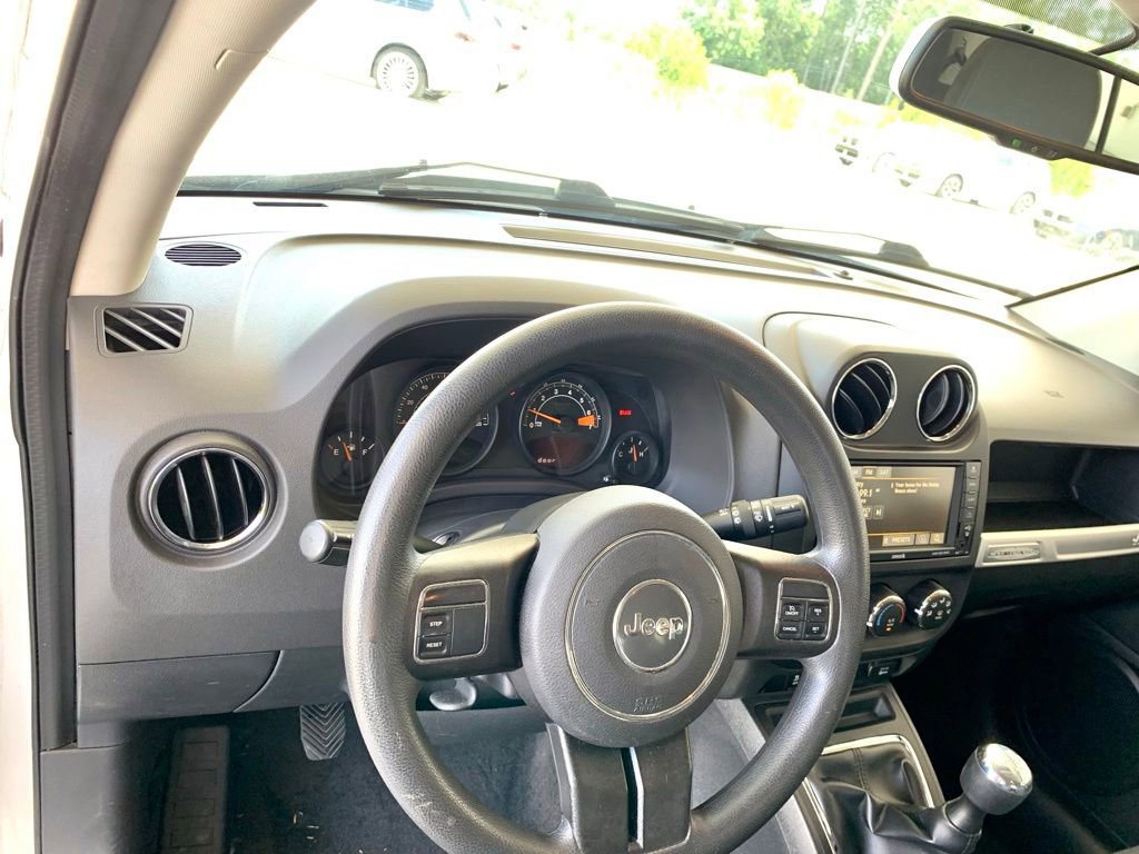 Used 2016 Jeep Compass Sport w/ Power Value Group FWD image 13