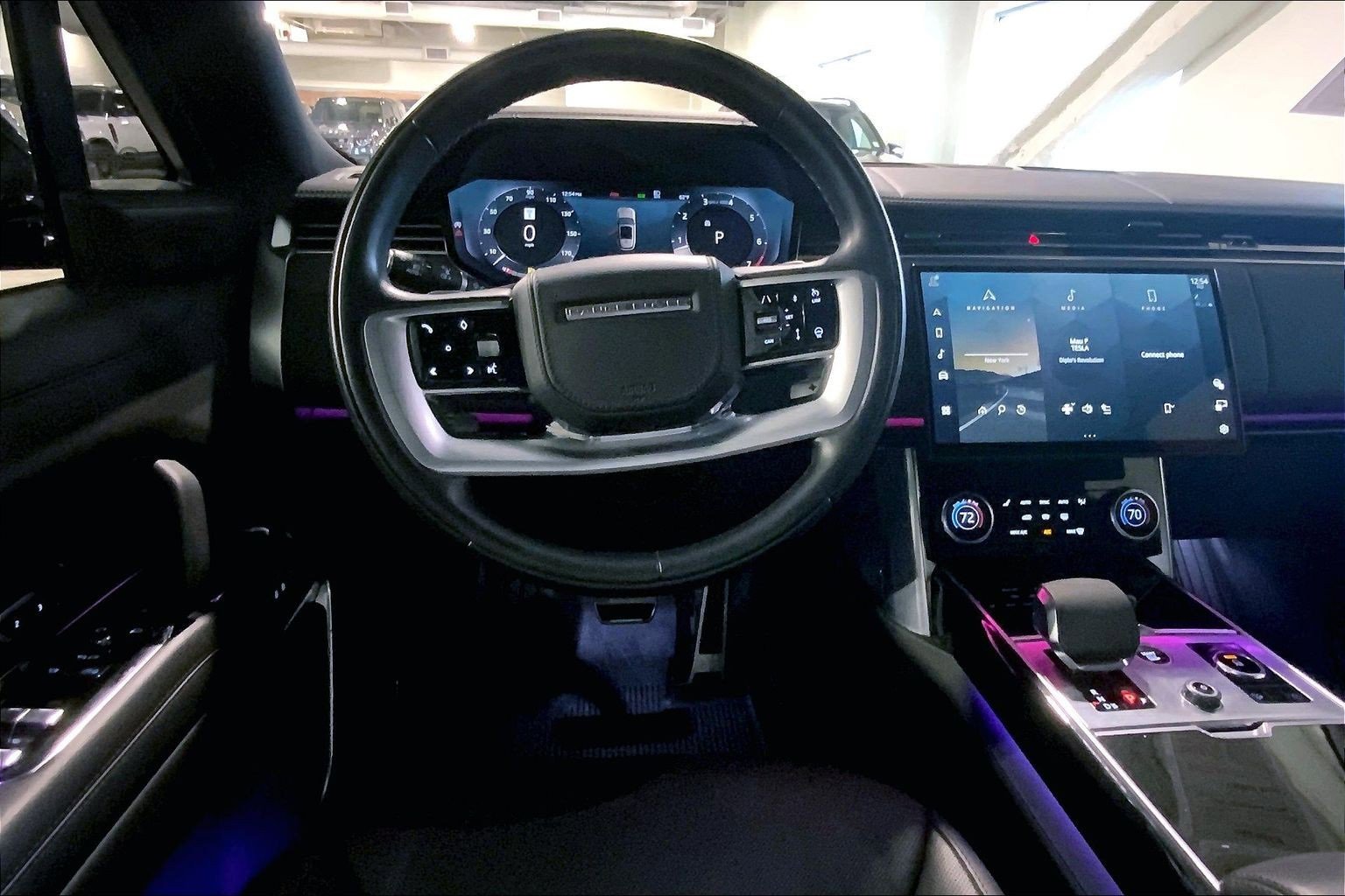 Used 2023 Land Rover Range Rover Long Wheelbase SE image 5