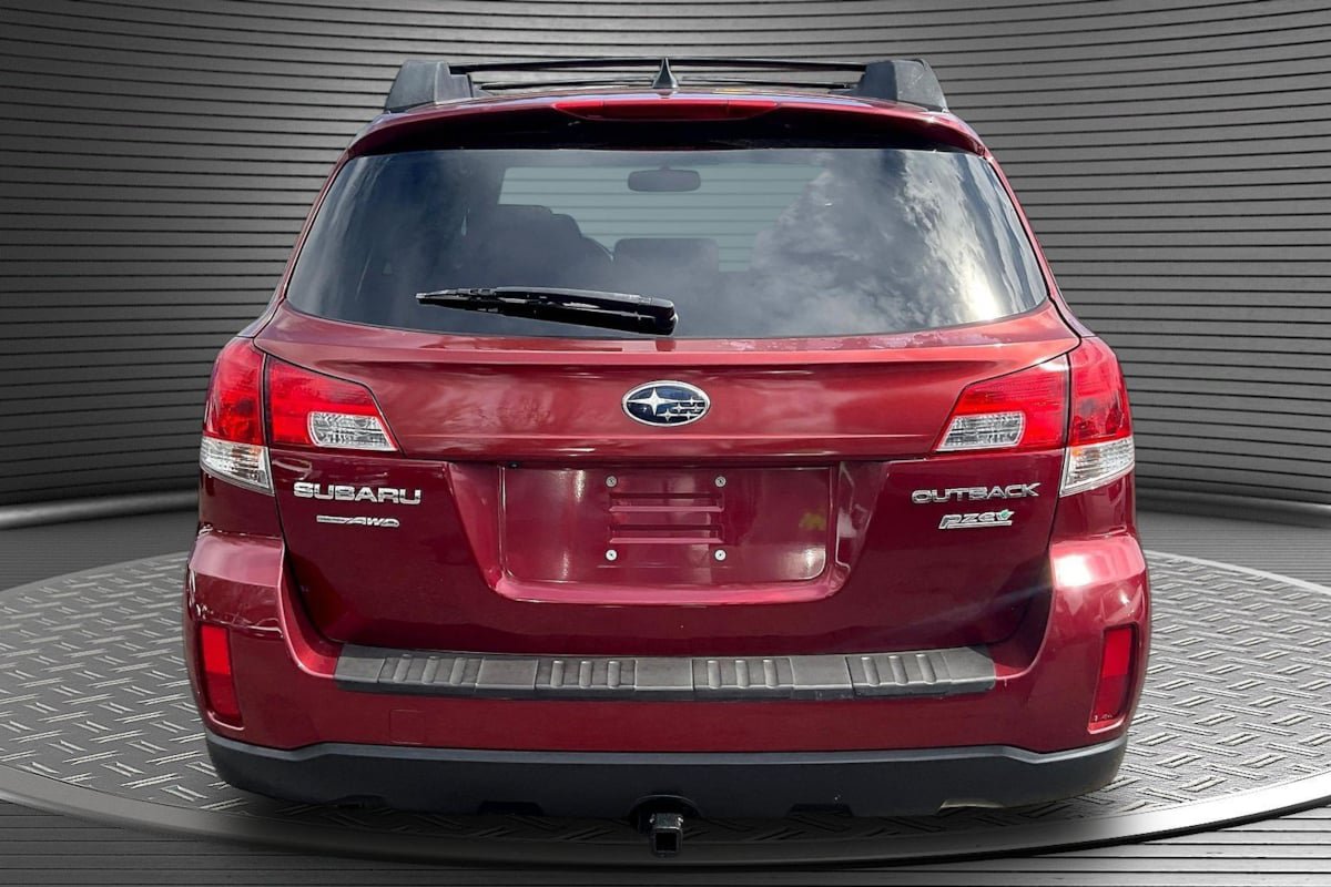 Used 2012 Subaru Outback 2.5i Premium AWD/4WD image 5