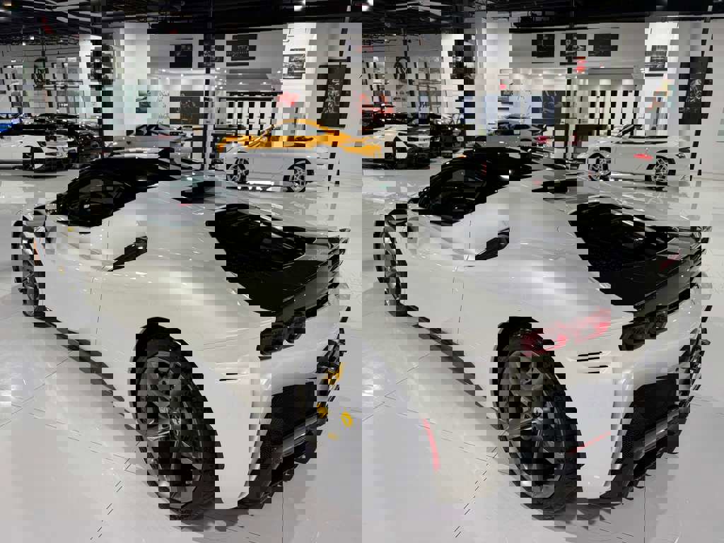 Used 2021 Ferrari SF90 Stradale image 5