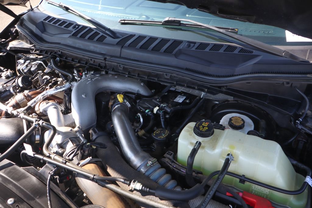 Used 2021 Ford F350 Lariat image 13