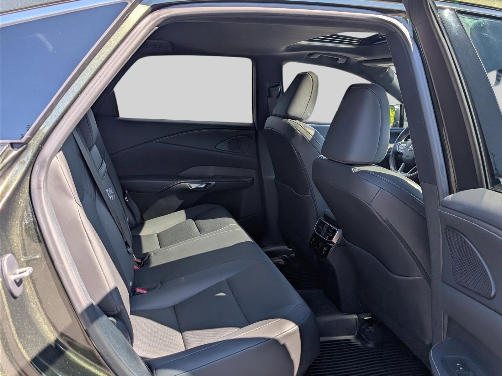 Certified 2024 Lexus RX 350 AWD image 12