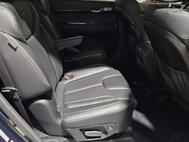 Used 2024 Hyundai Palisade Calligraphy image 19