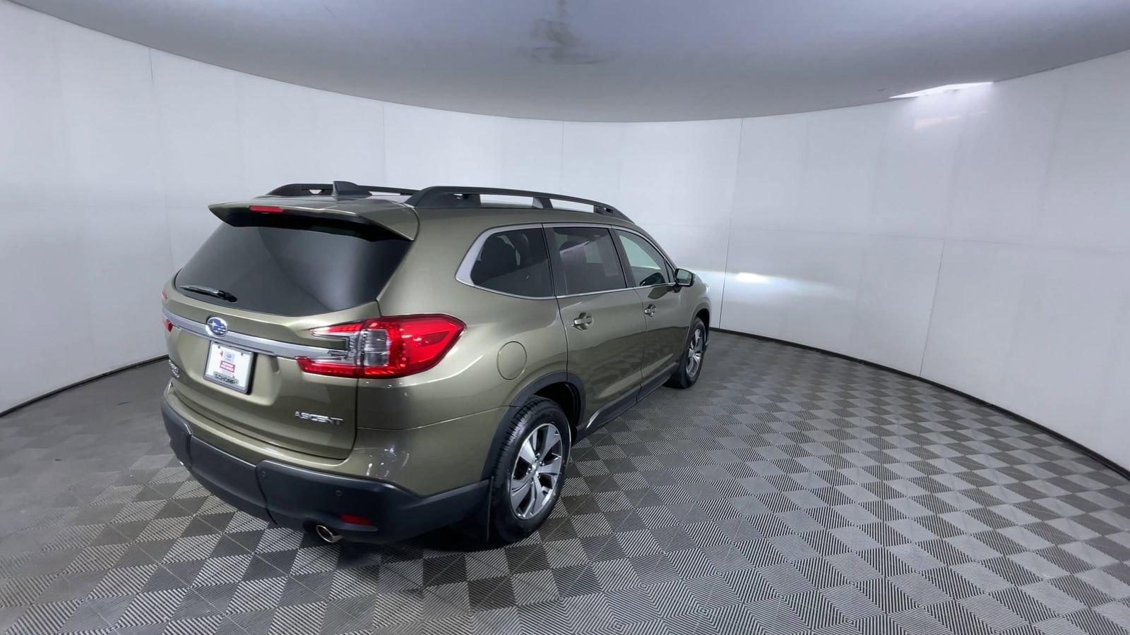 Certified 2023 Subaru Ascent Premium w/ Convenience Package AWD/4WD image 8
