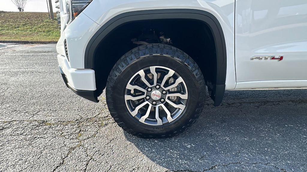 Used 2023 GMC Sierra 1500 AT4 AWD/4WD image 9
