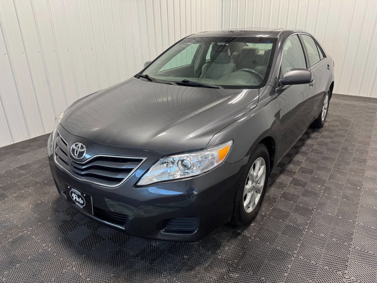 Used 2011 Toyota Camry LE w/ LE Extra-Value Pkg video 1
