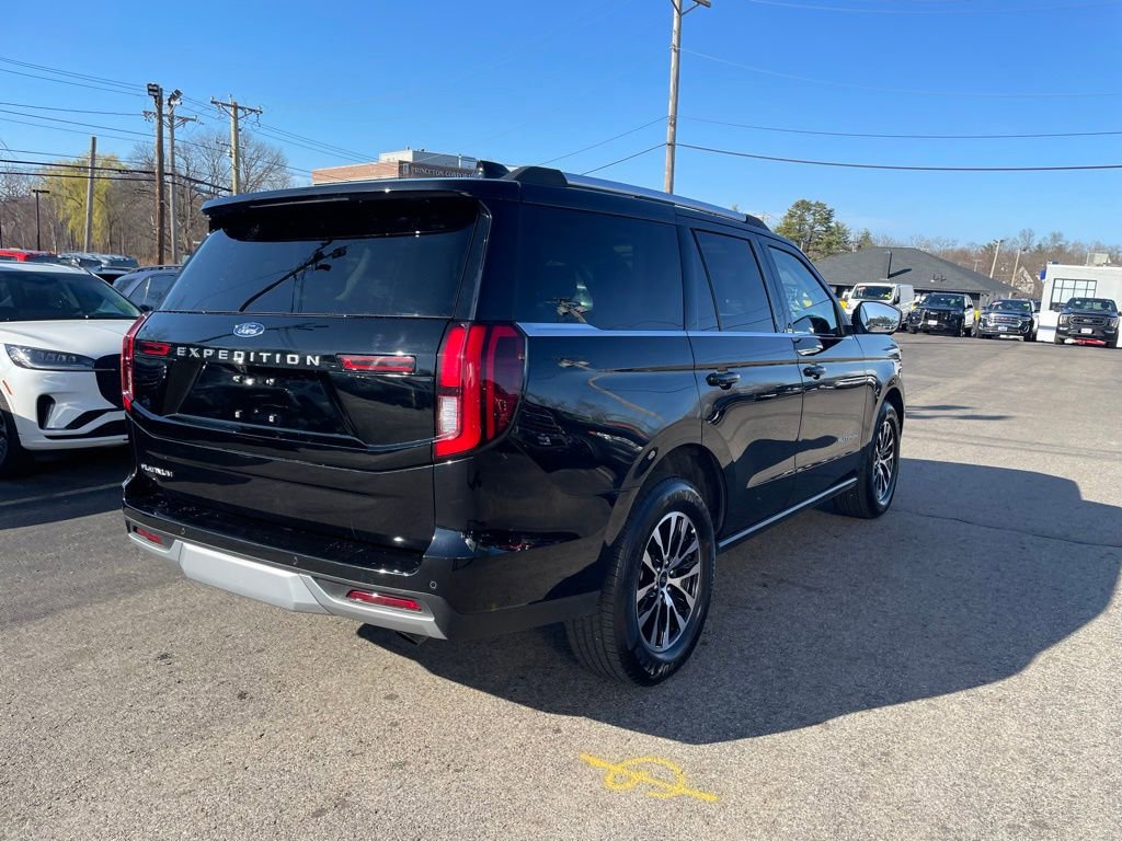 Used 2025 Ford Expedition Platinum image 6