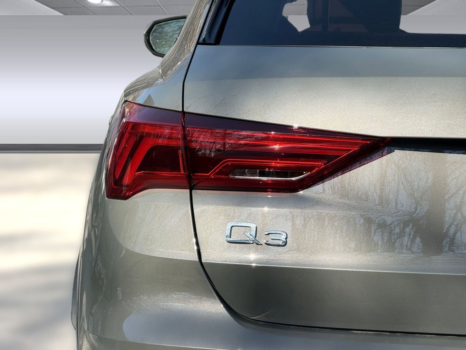 New 2025 Audi Q3 2.0T Premium image 13