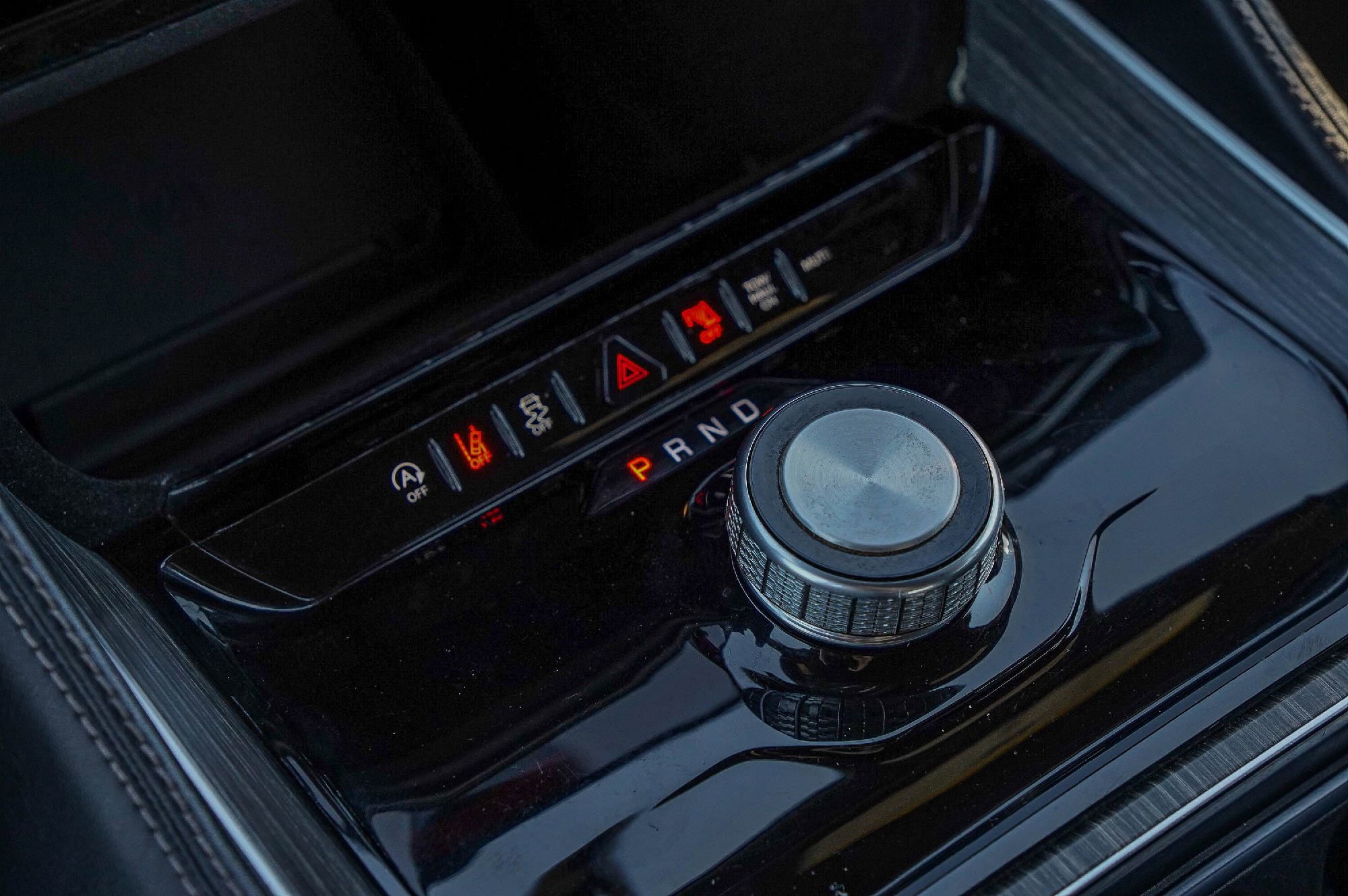 Used 2024 Jeep Wagoneer Series II w/ Flexible Seating Group image 19