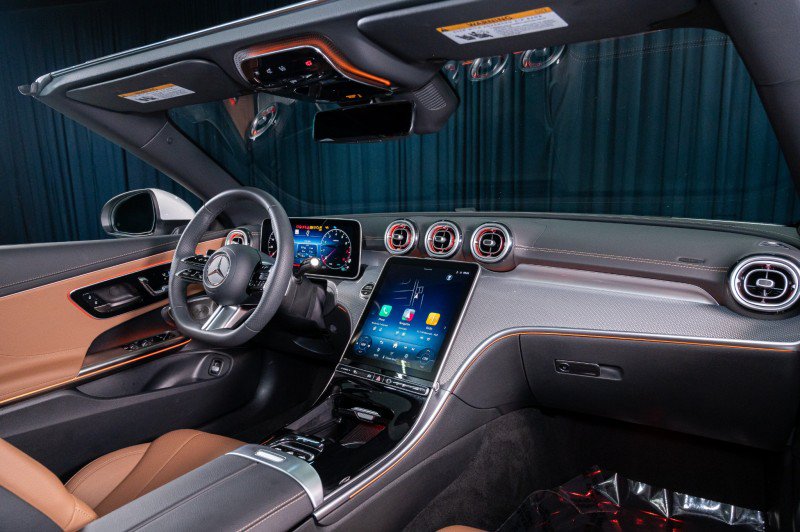 Certified 2026 Mercedes-Benz CLE 300 4MATIC Cabriolet image 16