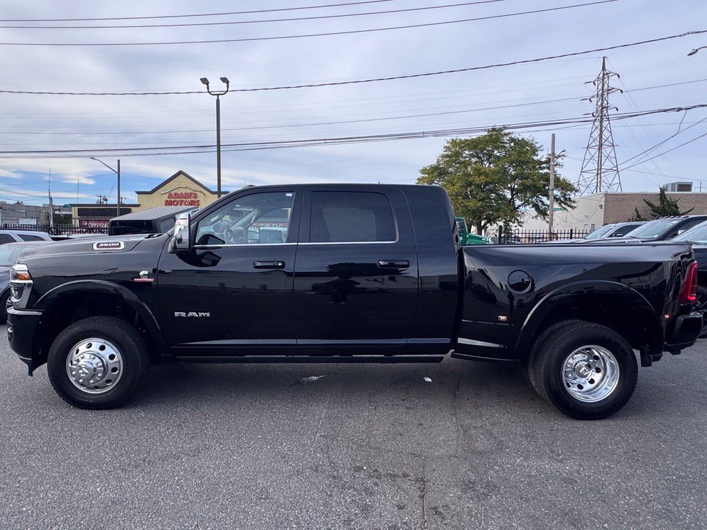 Used 2026 RAM 3500 Longhorn AWD/4WD image 4