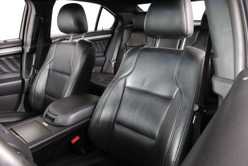 Used 2017 Ford Taurus SEL image 11