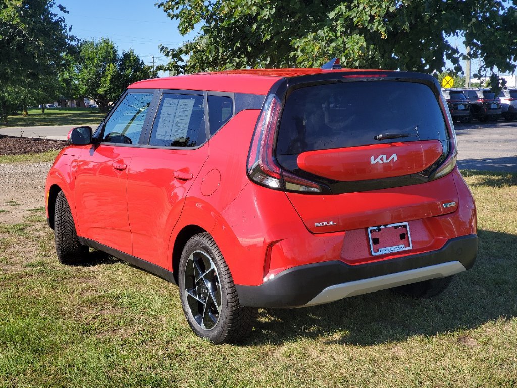 Used 2023 Kia Soul EX FWD image 27