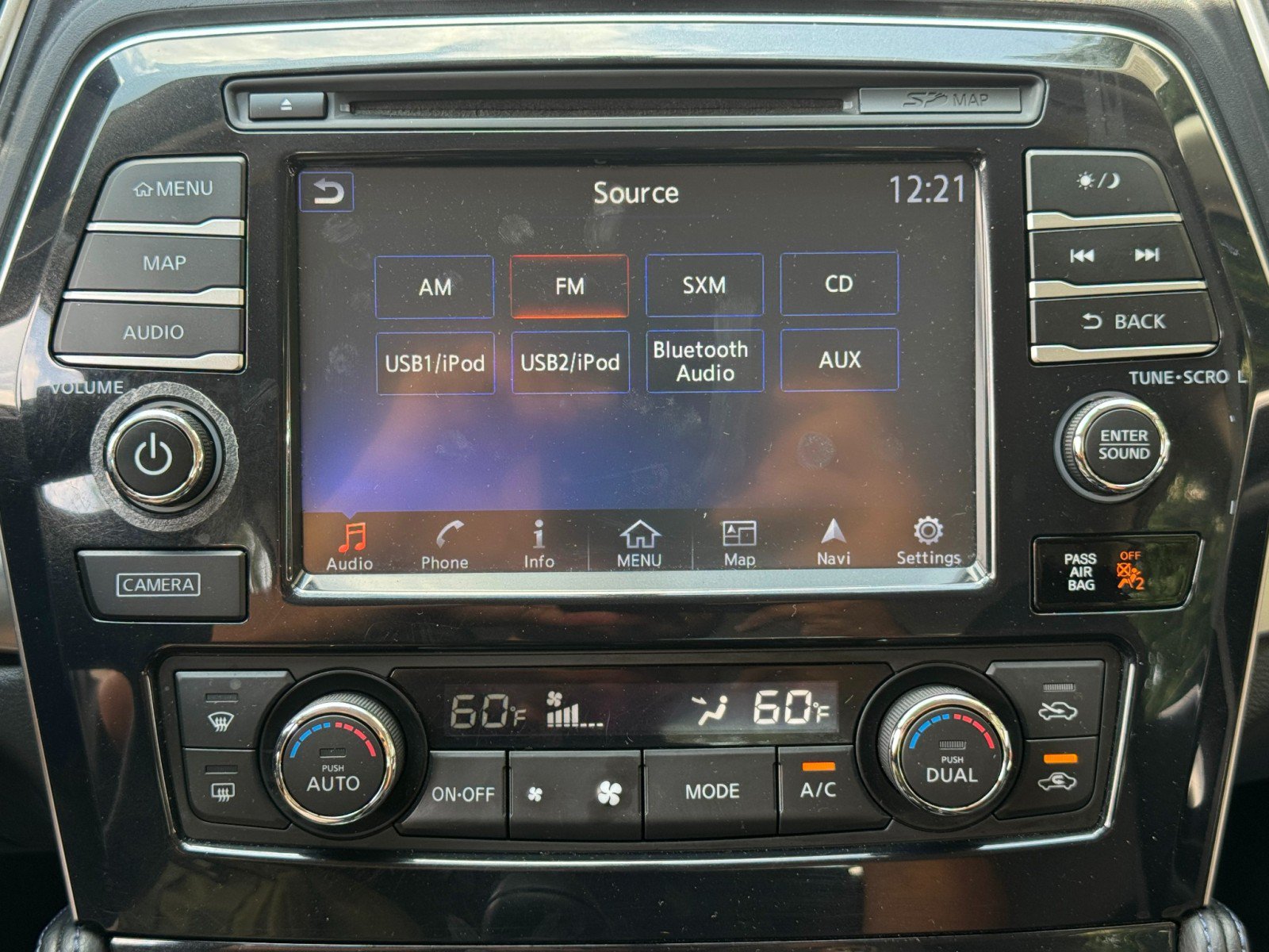 Used 2017 Nissan Maxima SR w/ Midnight Edition FWD image 23