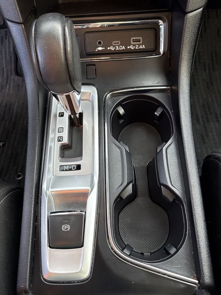 Used 2023 Subaru Ascent Premium w/ Convenience Package image 28