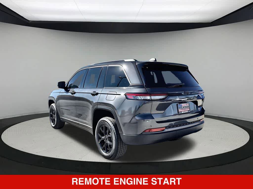 New 2026 Jeep Grand Cherokee Altitude RWD image 4