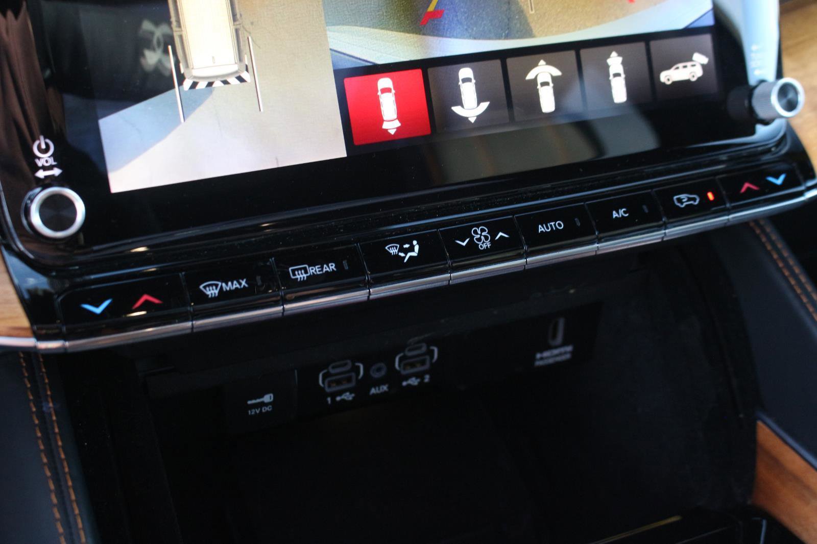 Used 2024 Jeep Grand Wagoneer L Series III image 31