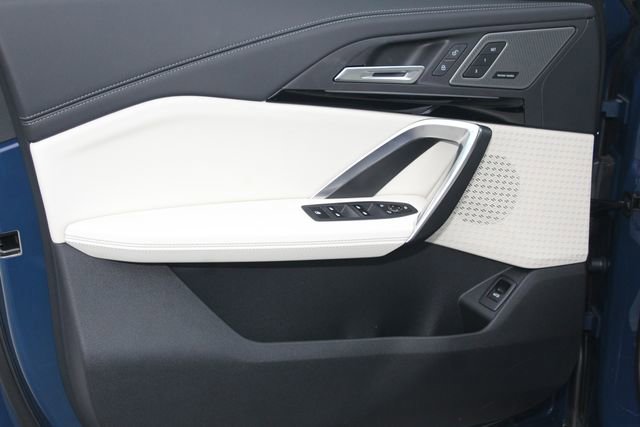 Used 2026 BMW X1 xDrive28i w/ Technology Package image 19