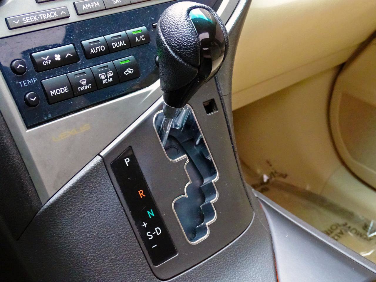 Used 2011 Lexus RX 350 2WD w/ Premium Pkg image 32