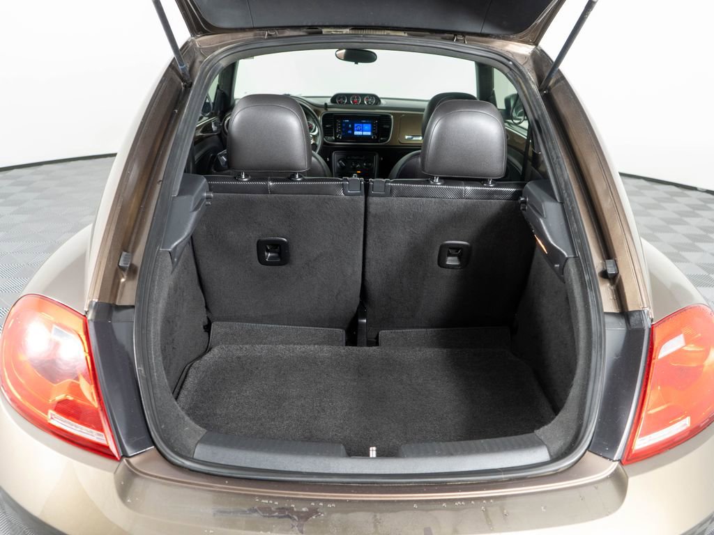 Used 2013 Volkswagen Beetle TDI FWD image 27