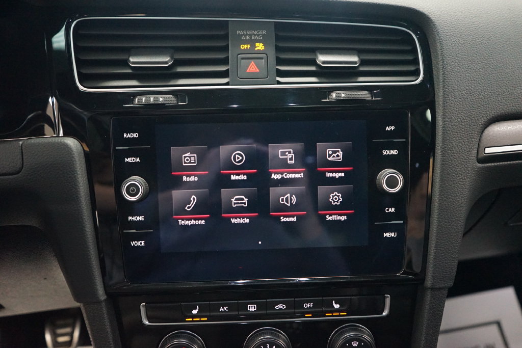 Used 2019 Volkswagen GTI SE FWD image 35