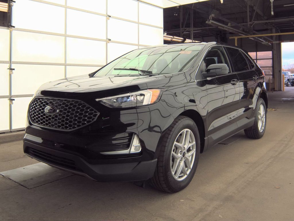 Used 2023 Ford Edge SEL w/ Convenience Package