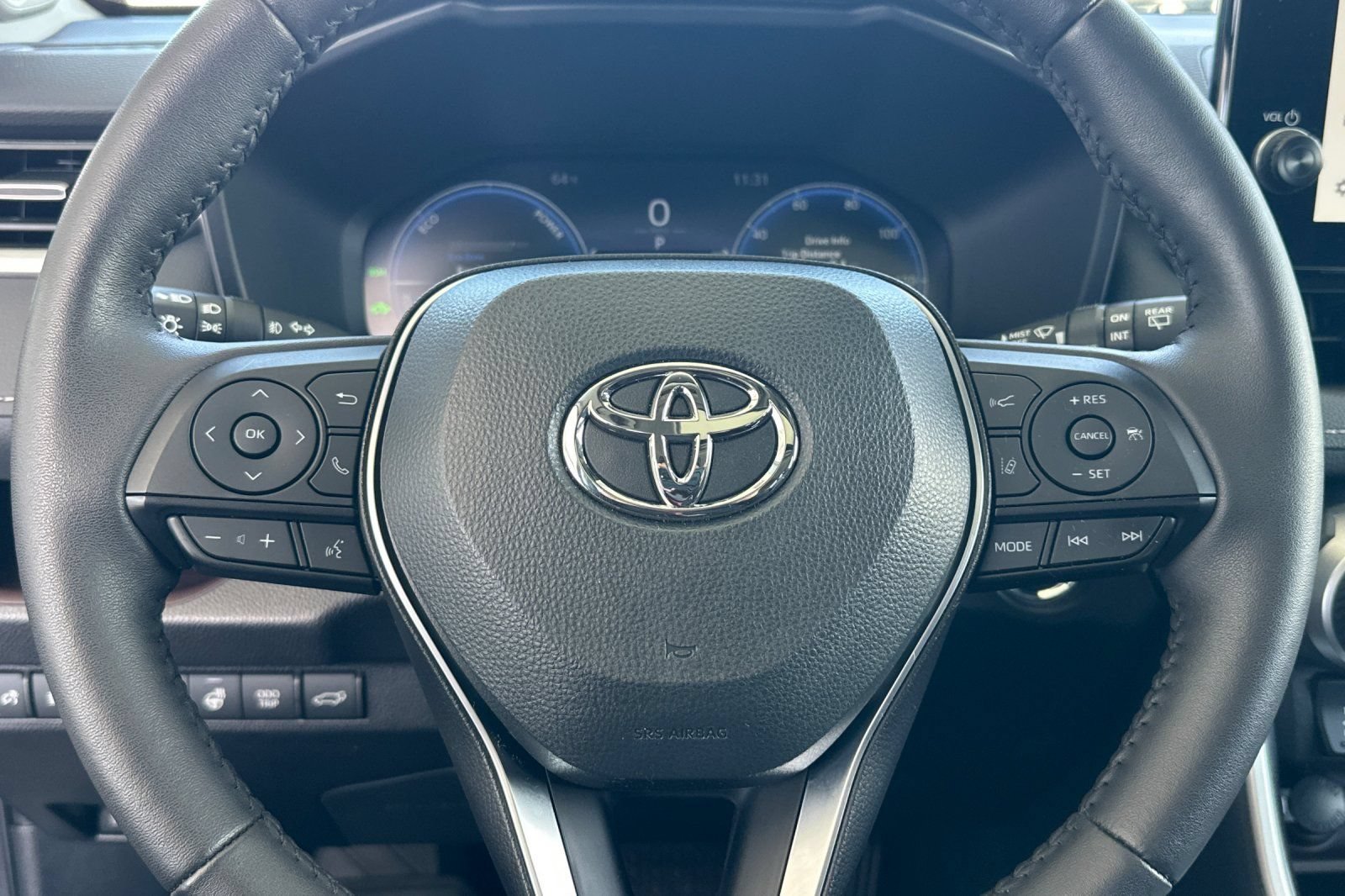 Used 2025 Toyota RAV4 Limited w/ Advanced Technology Package AWD/4WD image 28