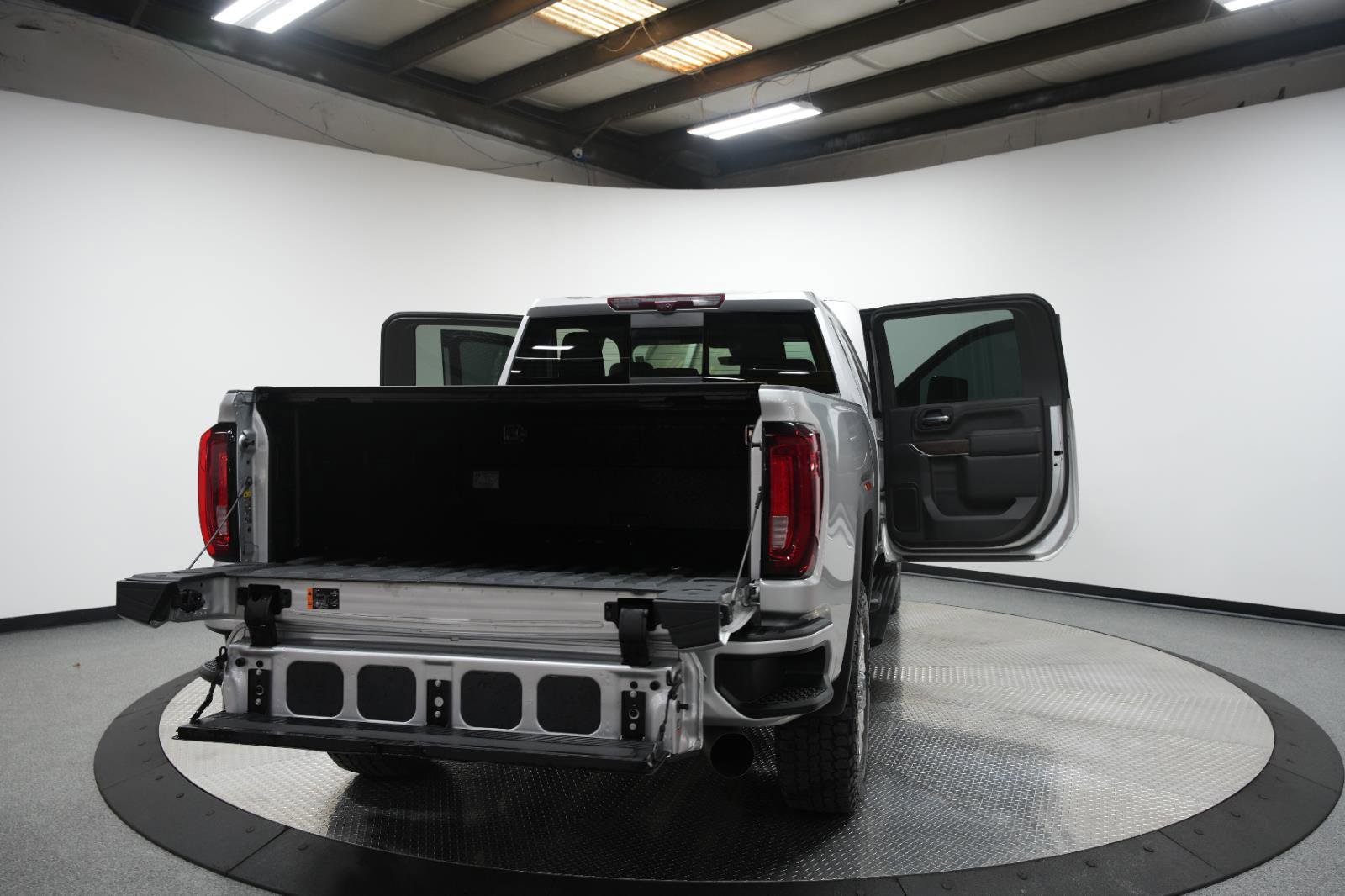 Used 2022 GMC Sierra 2500 Denali w/ Denali Ultimate Package image 12