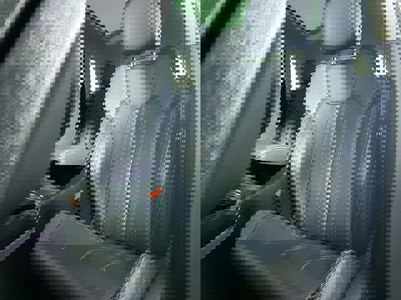 Used 2021 Audi Q5 Prestige w/ Prestige Package image 19