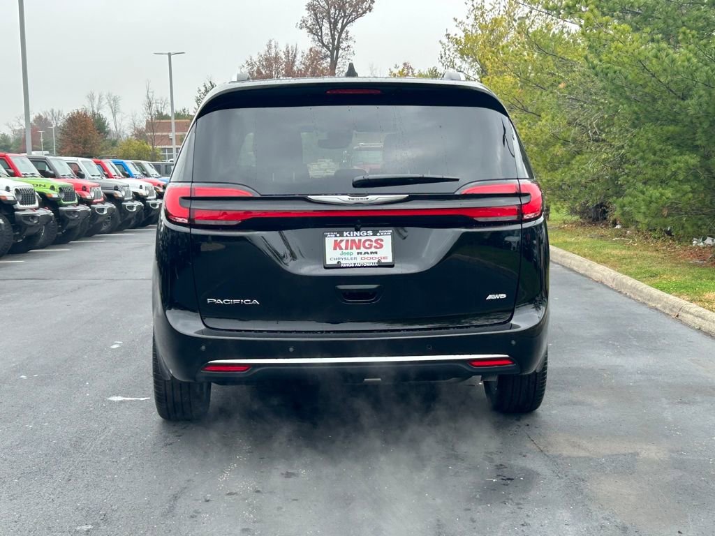 New 2026 Chrysler Pacifica Pinnacle image 6