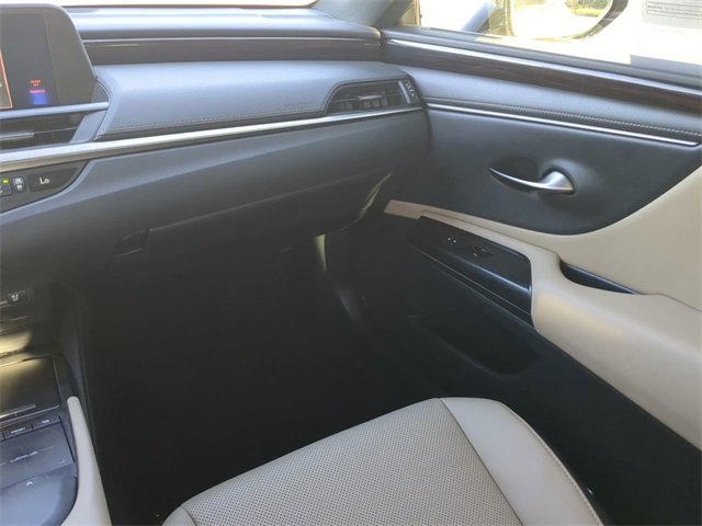 Used 2021 Lexus ES 350 w/ Premium Package image 16