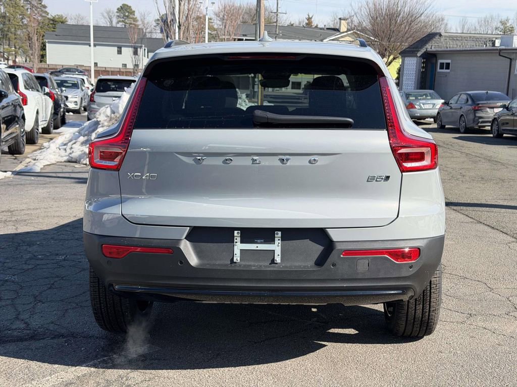 New 2026 Volvo XC40 B5 Ultra w/ Protection Package Premier image 20