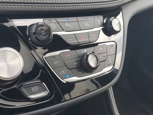 New 2026 Chrysler Pacifica Limited w/ S Appearance Package AWD/4WD image 29