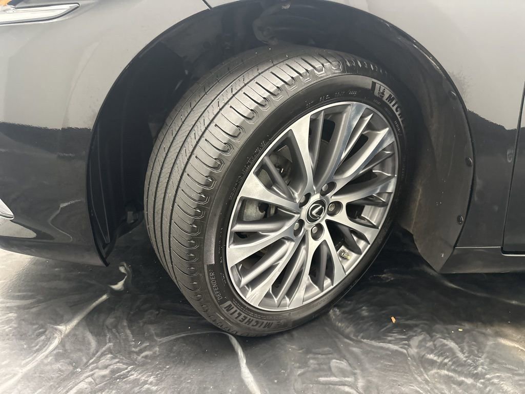 Used 2019 Lexus ES 350 w/ Premium Package image 29