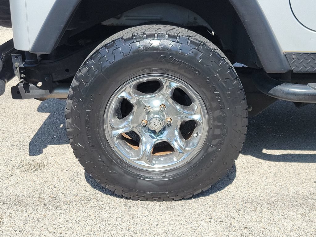 Used 2004 Jeep Wrangler Rubicon AWD/4WD image 7