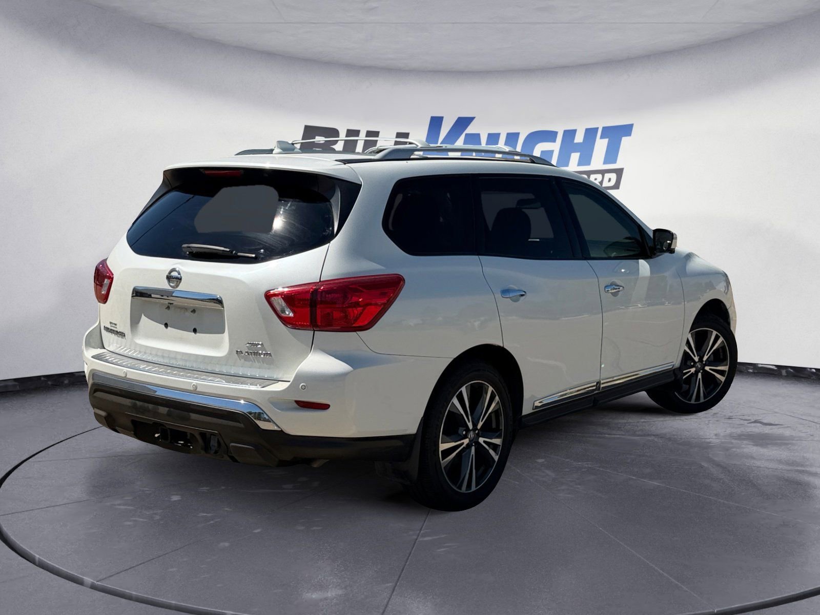 Used 2019 Nissan Pathfinder Platinum w/ Cargo Package AWD/4WD image 5
