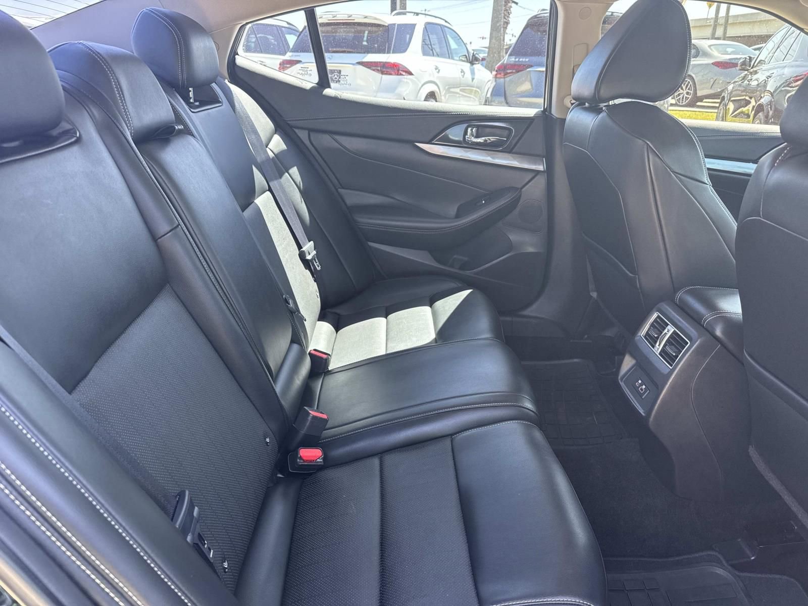 Used 2019 Nissan Maxima 3.5 SL w/ Floor Mat Group image 9