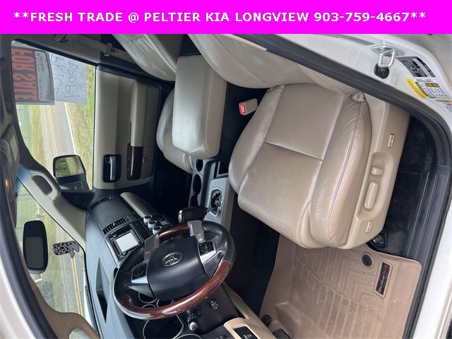 Used 2017 Toyota Sequoia Platinum image 32