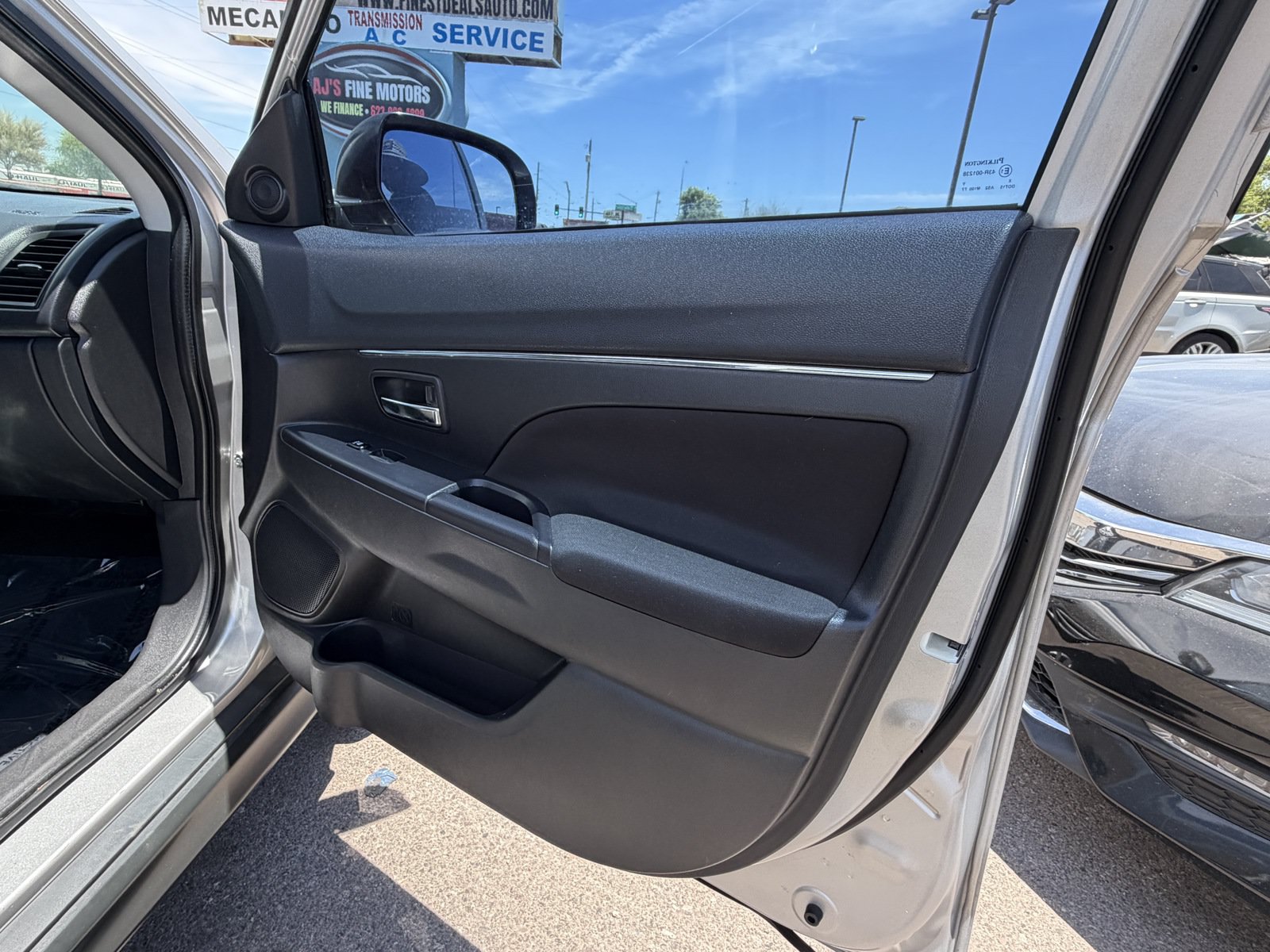 Used 2015 Mitsubishi Outlander Sport GT FWD image 12