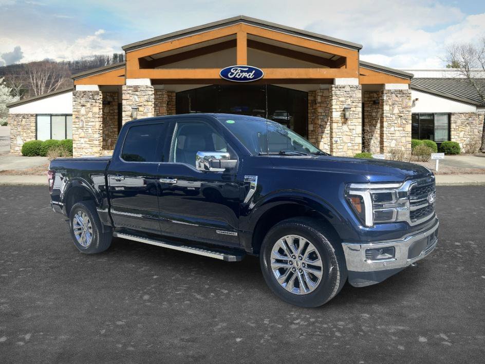 Used 2025 Ford F150 Lariat w/ Equipment Group 501A Mid AWD/4WD image 3