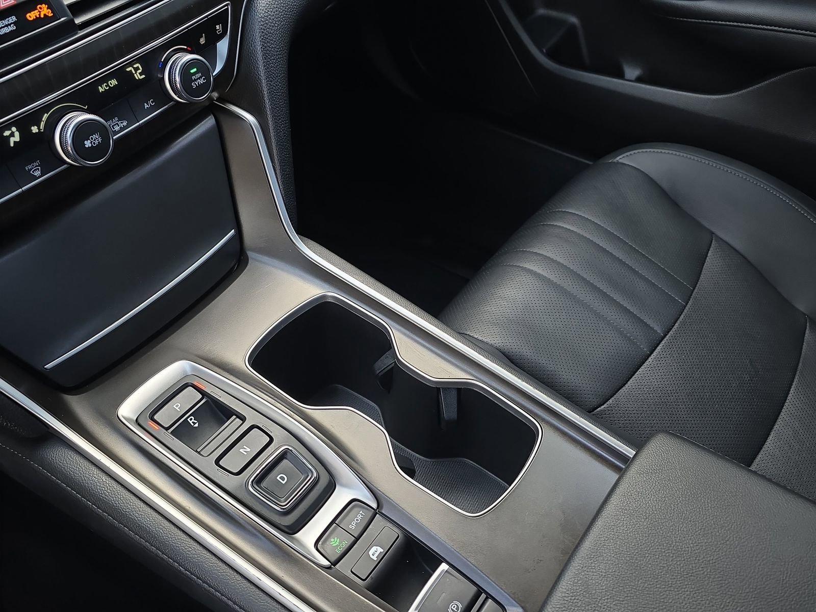 Used 2021 Honda Accord Touring image 28