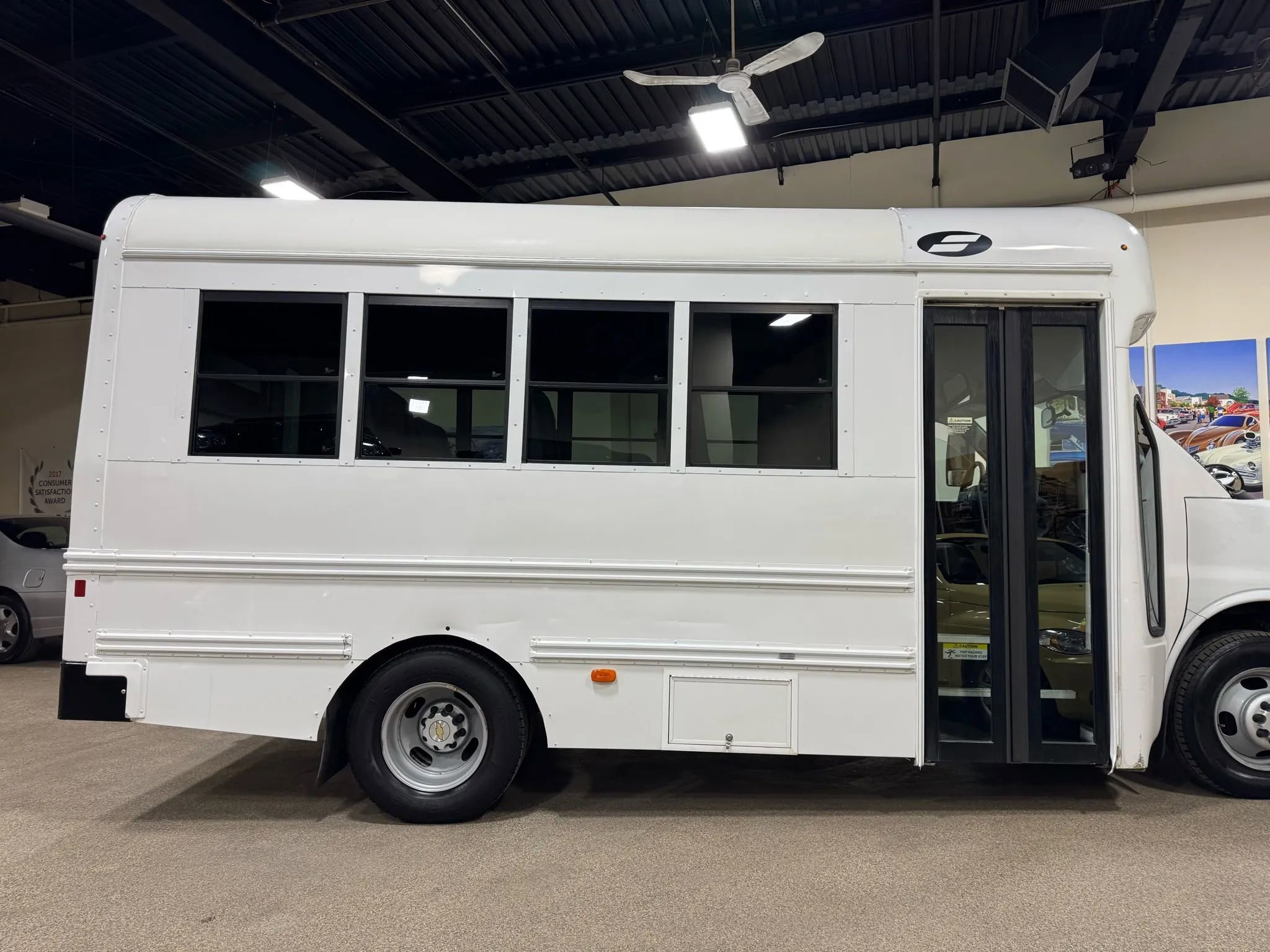 Used 2019 Chevrolet Express 3500 w/ School Bus Package image 12