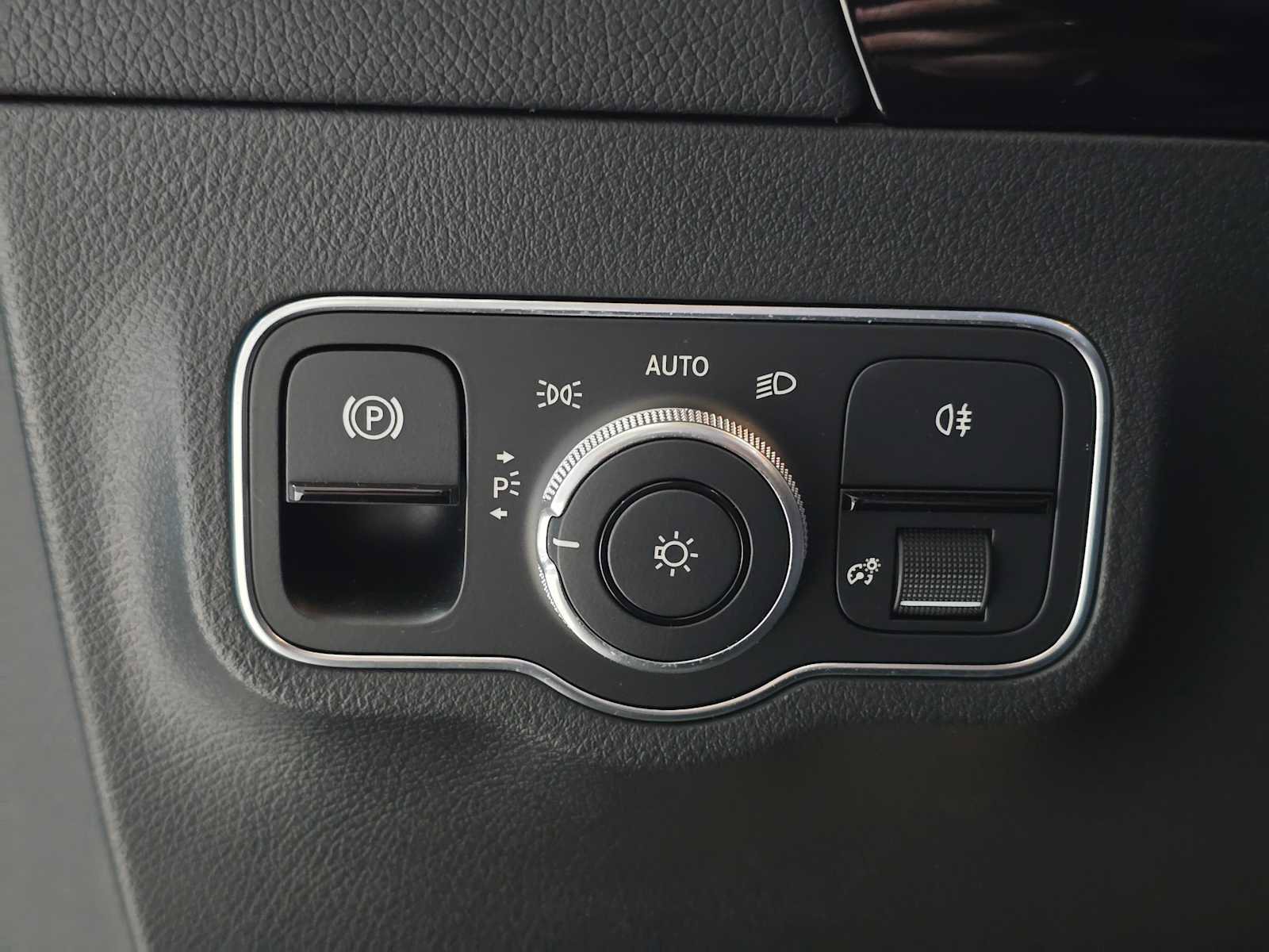 Certified 2023 Mercedes-Benz GLA 250 4MATIC image 23