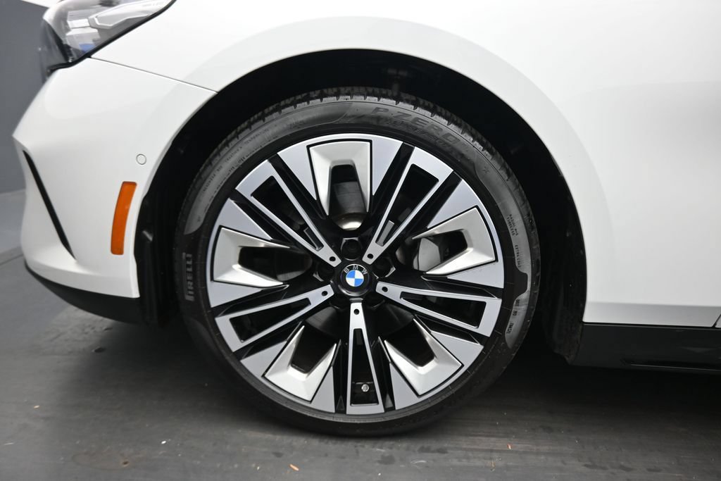 Used 2026 BMW 530i RWD image 59