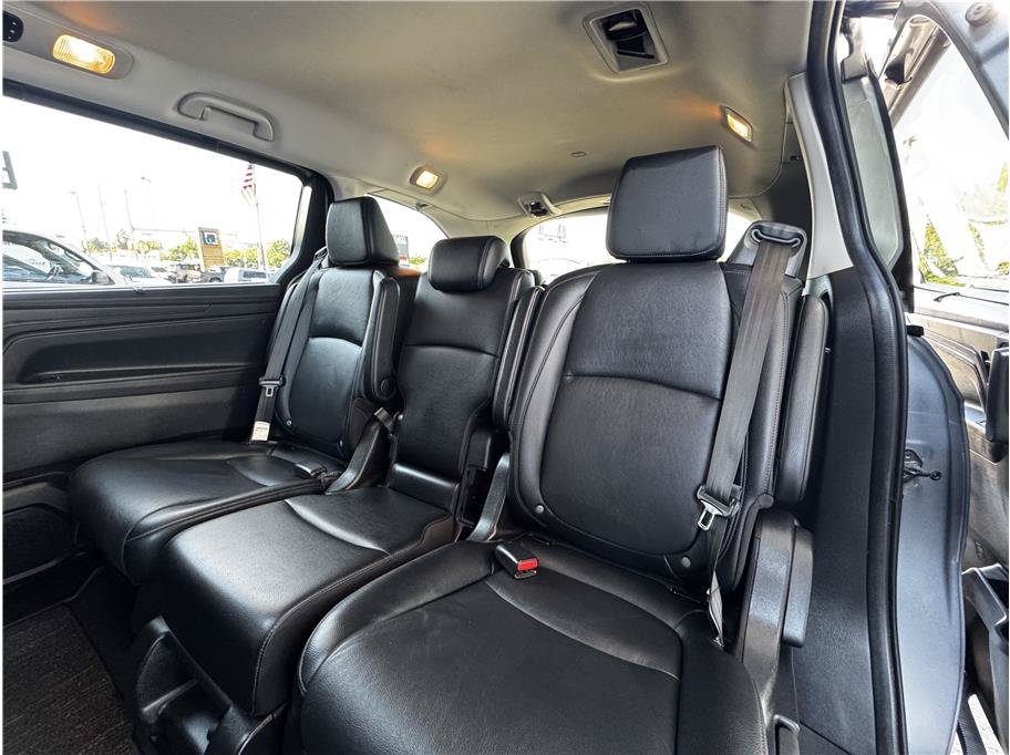 Used 2025 Honda Odyssey EX-L image 16